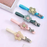 Adjustable Pet Necklace with Flower Charm and Bell - GreenFur