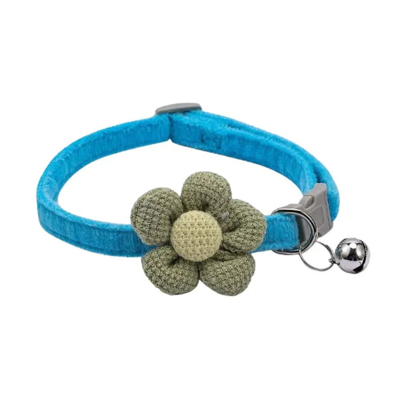 Adjustable Pet Necklace with Flower Charm and Bell - GreenFur