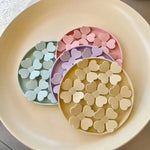 Petal - Shaped Dog Licking Mat Round Pet Licking Plate Silicone Slow - Feeding Mat - GreenFur