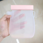Portable Silicone Water Bag for Dogs Pet Water Dispenser for Outdoor Use - GreenFur